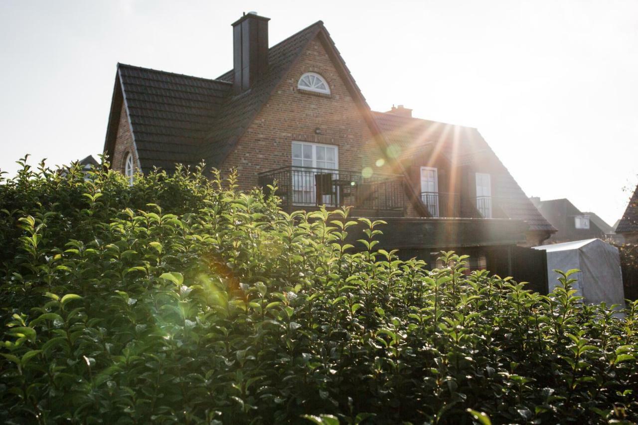 Ferienwohnung Ferienhaus Sonnenküken Wenningstedt-Braderup Exterior foto